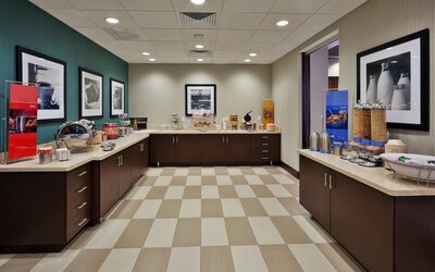 Hampton Inn & Suites- Denver/Airport-Gateway Park