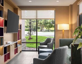 Home2 Suites by Hilton Denver West - Federal Center, CO