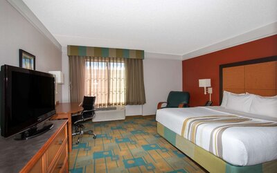 La Quinta Inn & Suites by Wyndham Denver Southwest Lakewood