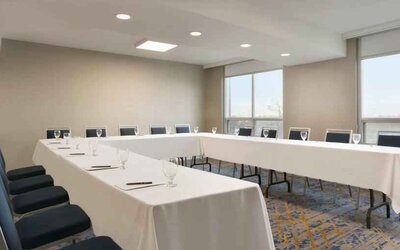 Bright and comfortable conference room at the Embassy Suites by Hilton Toronto Airport.