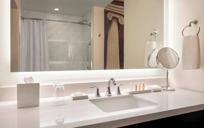 Renaissance Denver Downtown City Center Hotel