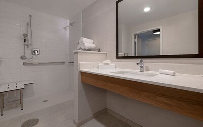 Fairfield Inn & Suites by Marriott Denver Airport at Gateway Park