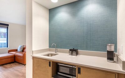 Cambria Hotel Denver Downtown RiNo