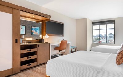 Cambria Hotel Denver Downtown RiNo