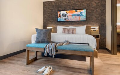 Cambria Hotel Denver Downtown RiNo
