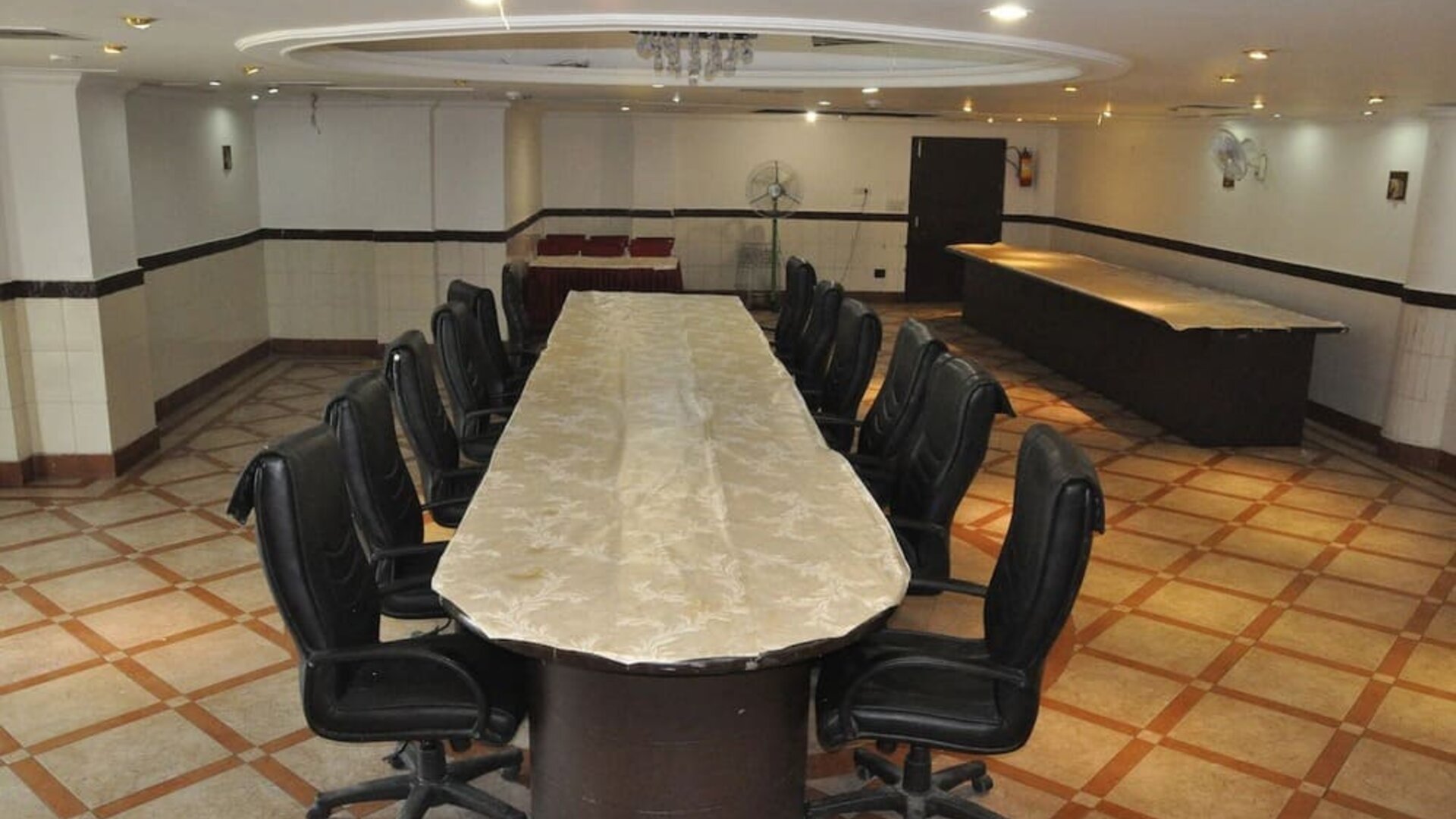 Hotel Mandakini Royale