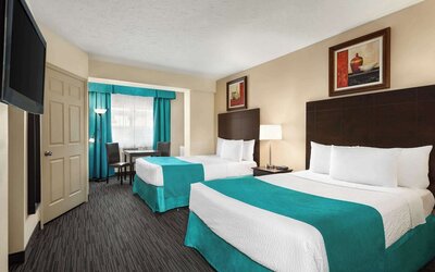Days Inn by Wyndham Montreal East