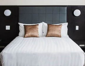 Hotel Montreal Metropolitan, an Ascend Collection Hotel