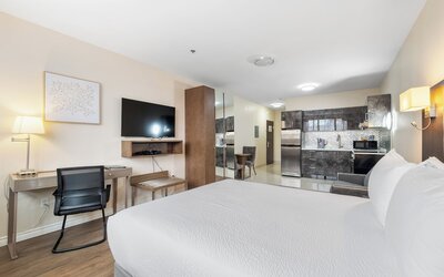 Hotel Montreal Metropolitan, an Ascend Collection Hotel