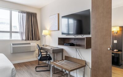 Hotel Montreal Metropolitan, an Ascend Collection Hotel