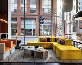 Humaniti Hotel Montreal, Autograph Collection