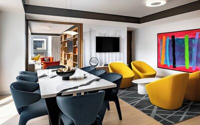Humaniti Hotel Montreal, Autograph Collection