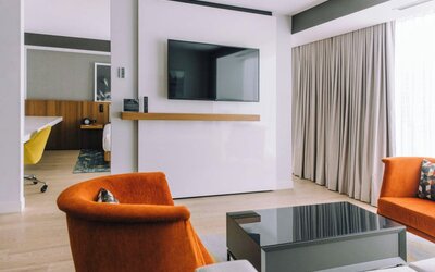 Humaniti Hotel Montreal, Autograph Collection