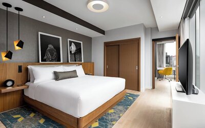 Humaniti Hotel Montreal, Autograph Collection