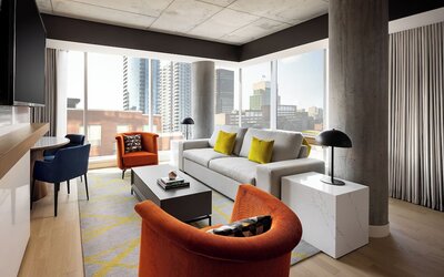 Humaniti Hotel Montreal, Autograph Collection