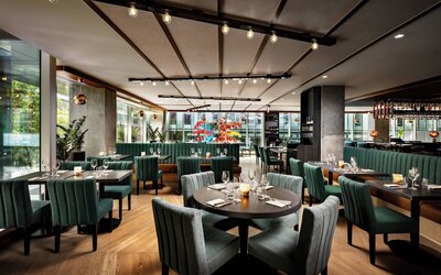 Humaniti Hotel Montreal, Autograph Collection