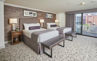 Warwick Denver