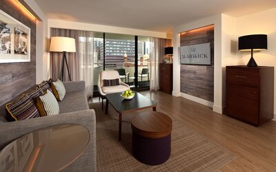 Warwick Denver