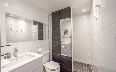Hotel Zero 1