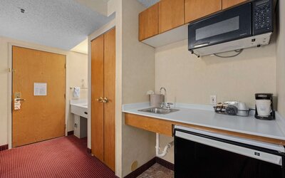AmericInn by Wyndham Denver Airport