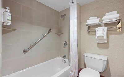 AmericInn by Wyndham Denver Airport