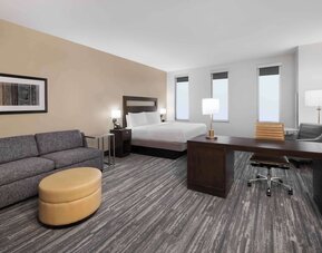 Hampton Inn & Suites Denver Downtown-Convention Center