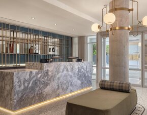 Hotel Railwayparc Montreal, Tapestry Collection By Hilton