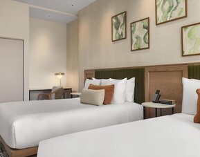 Hotel Railwayparc Montreal, Tapestry Collection By Hilton