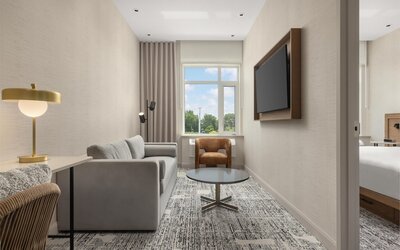 Hotel Railwayparc Montreal, Tapestry Collection By Hilton