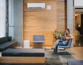 Hotel Le Dauphin Montreal Centre Ville