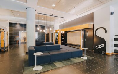 Hotel Le Dauphin Montreal Centre Ville