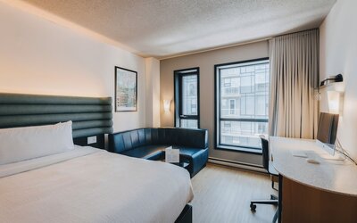 Hotel Le Dauphin Montreal Centre Ville