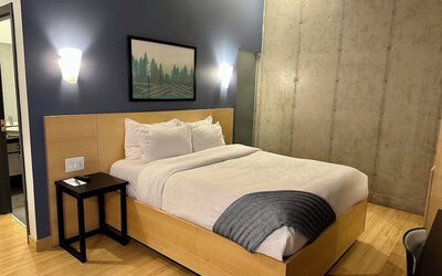 Hotel Le Dauphin Montreal Centre Ville