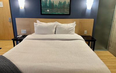 Hotel Le Dauphin Montreal Centre Ville