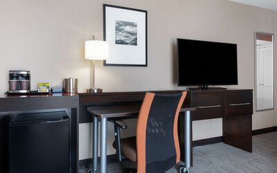 DoubleTree by Hilton Denver Cherry Creek