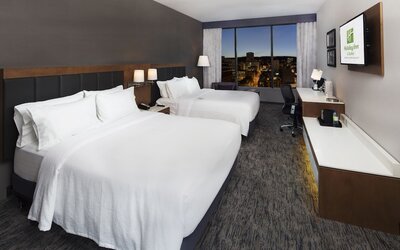 Holiday Inn Hotel & Suites Montreal Centre-ville Ouest by IHG