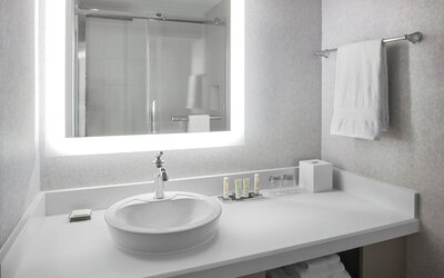 Montreal Marriott Chateau Champlain