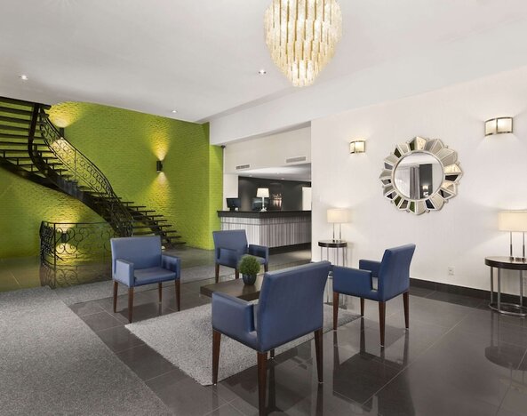 Days Inn & Conference Centre by Wyndham Montreal Airport
