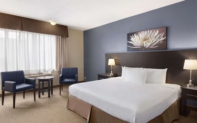 Days Inn & Conference Centre by Wyndham Montreal Airport
