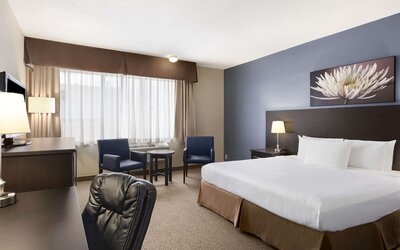 Days Inn & Conference Centre by Wyndham Montreal Airport