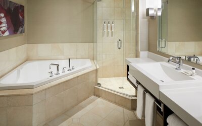 Delta Hotels by Marriott Montreal