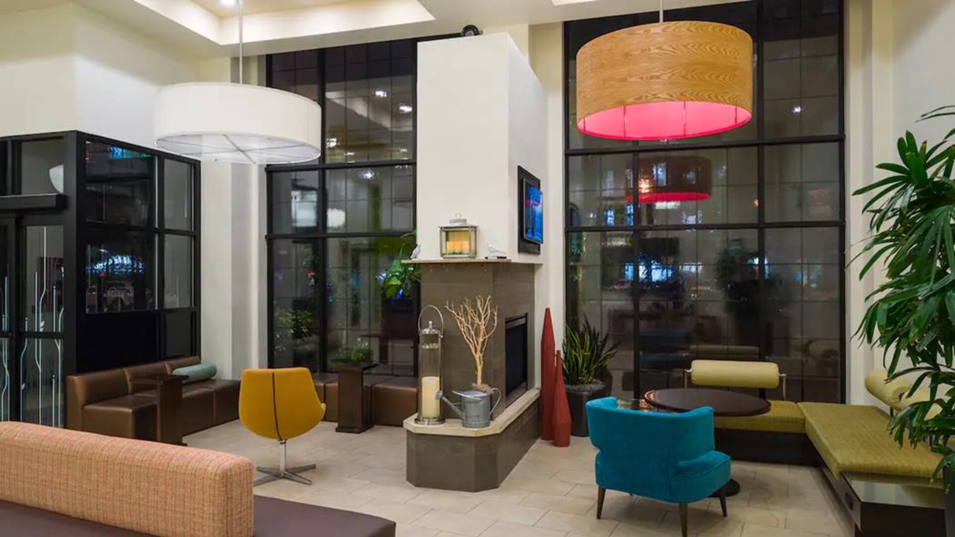 The hotel’s lounge, with numerous comfy chairs and sofas, plus small tables.