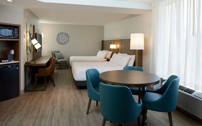 Holiday Inn & Suites Montreal Airport by IHG