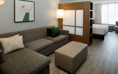 Holiday Inn & Suites Montreal Airport by IHG