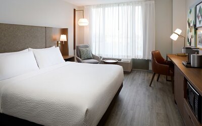 Holiday Inn & Suites Montreal Airport by IHG