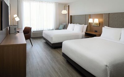 Holiday Inn & Suites Montreal Airport by IHG