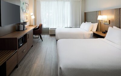Holiday Inn & Suites Montreal Airport by IHG