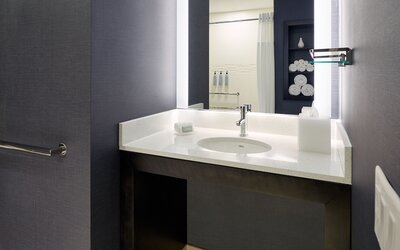 Residence Inn by Marriott Montreal Midtown
