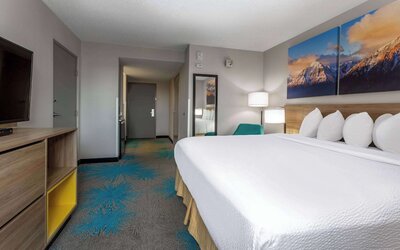Days Inn & Suites by Wyndham Denver International Airport