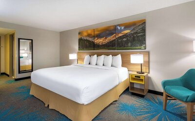 Days Inn & Suites by Wyndham Denver International Airport